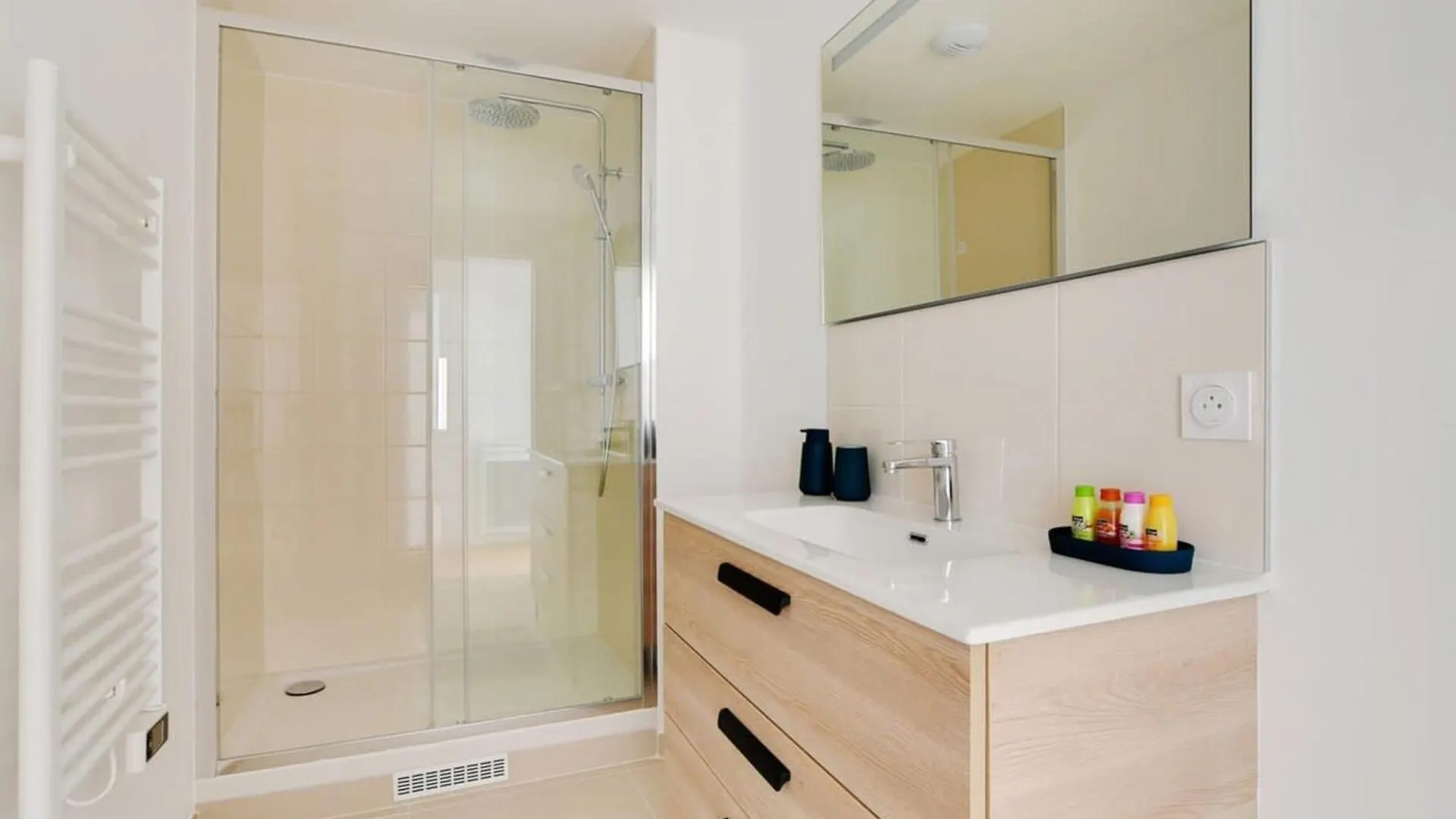 Apartament Flexliving - Whole Flat - Fessart Paryż